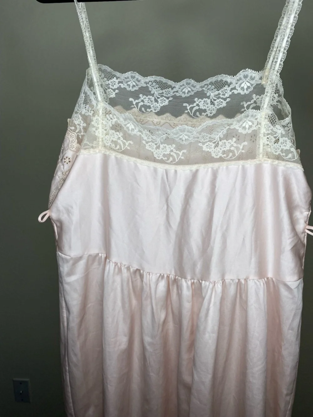 Vintage Miss DIOR Lace-Detail Light Pink Satin Slip Chemise - Picture 3 of 12